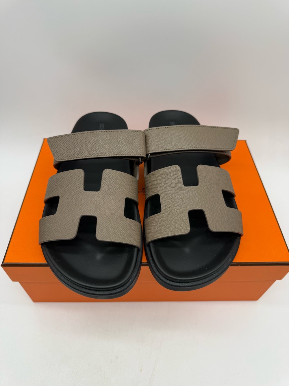 Hermes Chypre Sandals in Etoupe Color Size 40.5 New Box Dust Bags